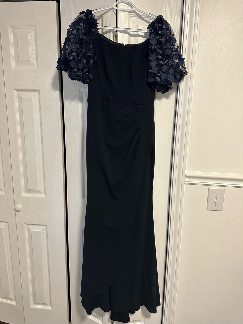 Xscape Navy Puff-Sleeve Maxi Dress